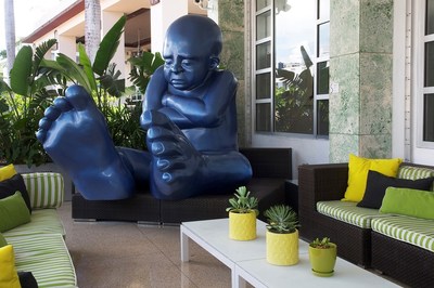 Giant Blue Baby Foot by Idan Zareski in front of Sagamore Hotel Miami Beach