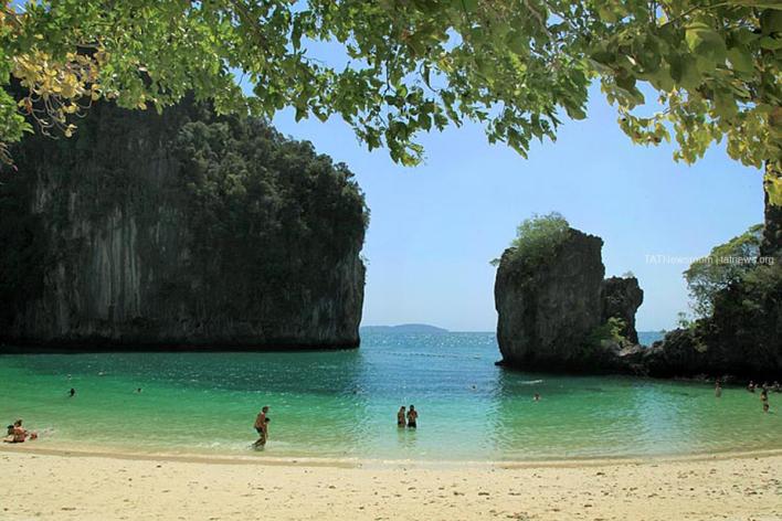 Discover the amazing natural wonders of Krabi